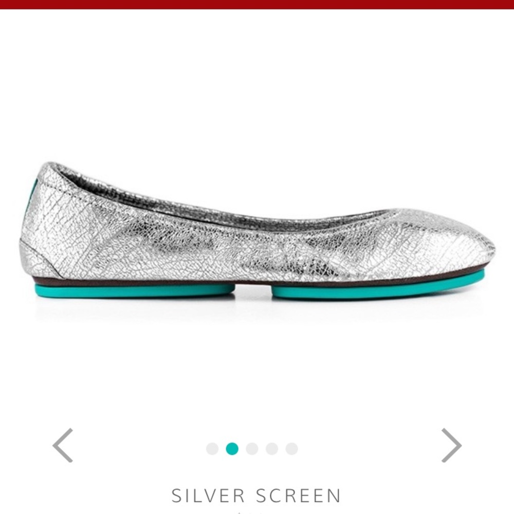 Beautiful Silver Screen Tieks size 8